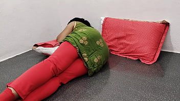 Играть Первый анальный секс с замужней диди, хинди, романтический секс
