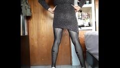 Redare Rochie nouă strălucitoare face păsărica udă