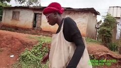 Reproducir La enfermera falsa sexy se vuelve traviesa con un paciente de cable grande en la clínica africana