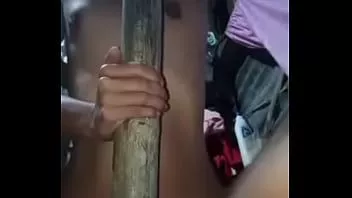 播放 观看菲律宾珍珠海啸在第三世界如何攀爬一根杆子