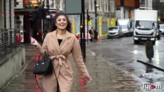 Jouer Le cul brun chaud de Marina Maya adore chaque centimètre de cette grosse bite bien dure lors d'une séance de baise hardcore sauvage