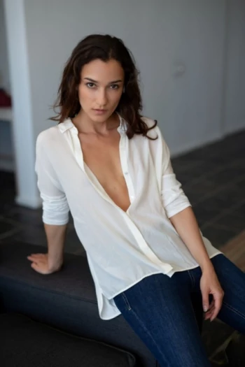 Pornostar Molly Wood