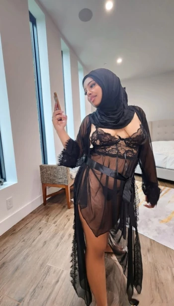 Pornostar Hadiya Honey
